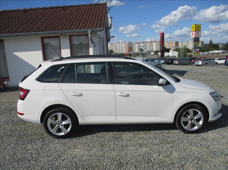 Škoda Fabia 1,0 TSI,klima,servis,DPH,CZ, - fotka 4 z 39