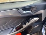 Ford Focus 1,5 EBl.120 Titanium - náhled 11