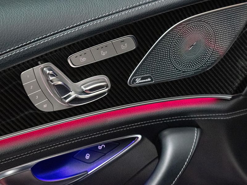 Mercedes-Benz AMG GT (2021) - fotka 15 z 26
