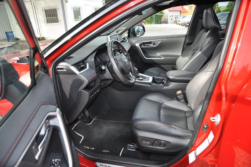 Toyota RAV4 2.5 PHEV 136kW 4x4 Selection - fotka 6 z 20