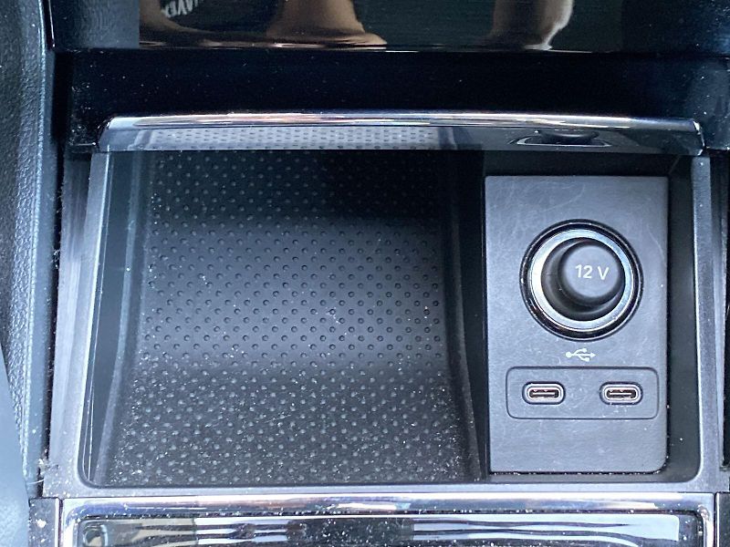 Škoda Karoq (2024) 1.5 TSI Selection - fotka 18 z 34