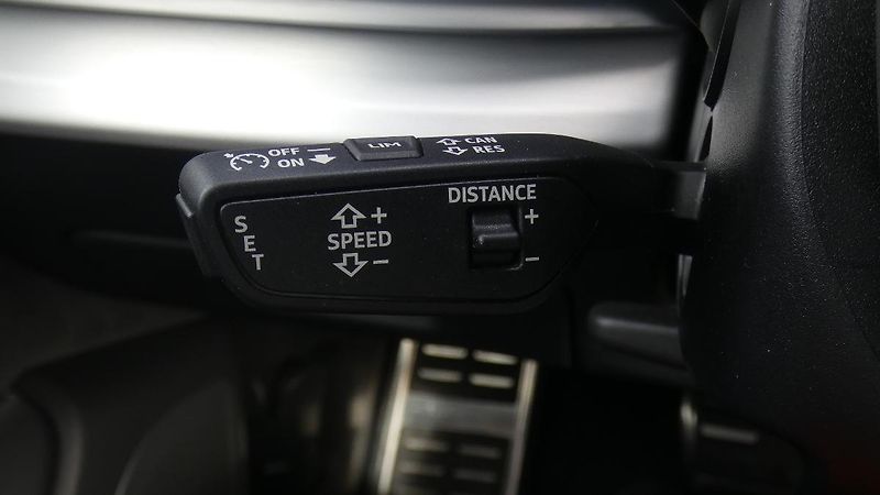 Audi Q8 45 TDi quattro Tiptronic - fotka 11 z 27