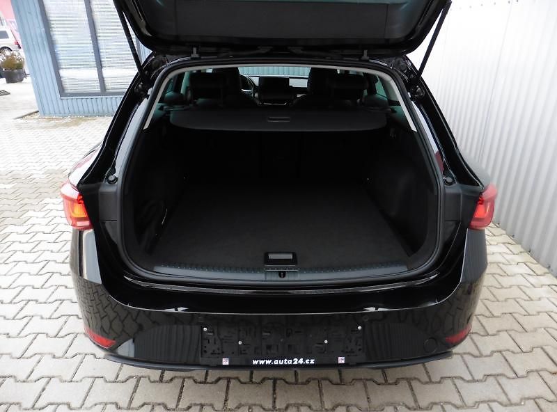 Seat Leon 2,0 TDI Xcellence ST, nové ČR, - fotka 7 z 23
