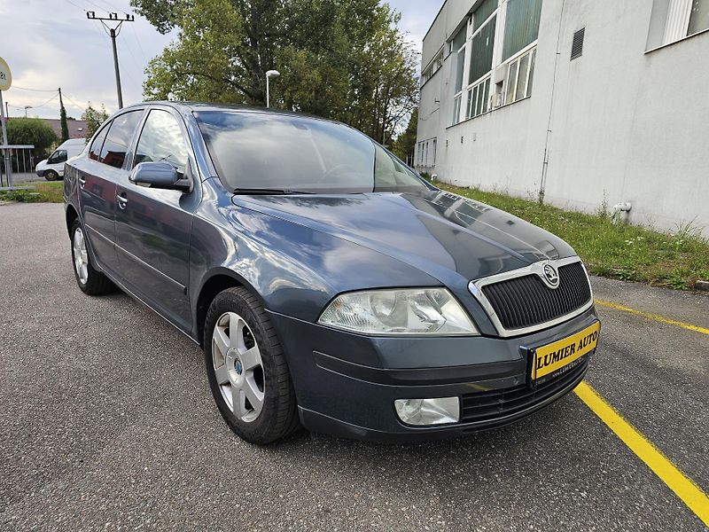 Škoda Octavia (2007) 2 1.9TDI - fotka 7 z 17