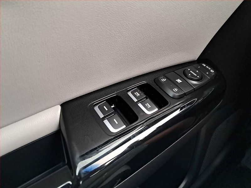 Kia Sportage (2018) GT Line 1.6 T-GDI, 4X4 - fotka 17 z 18