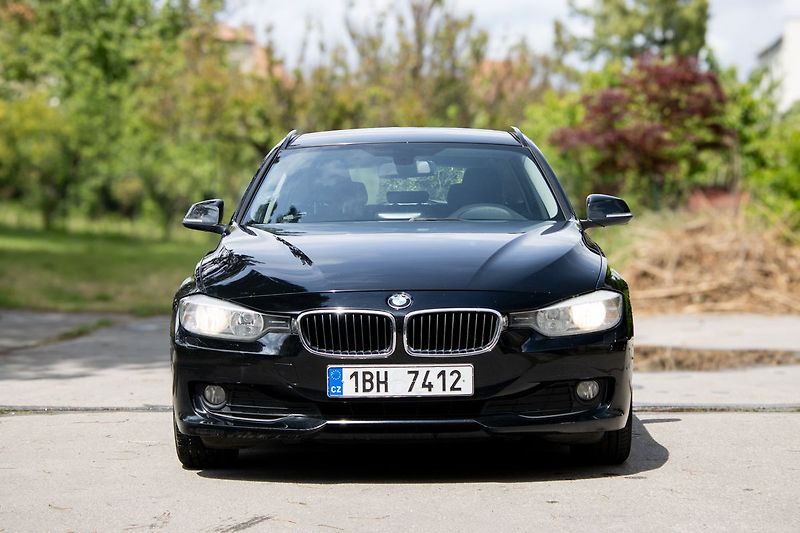 BMW Řada 3 Nebourané, pravidelně servis - fotka 2 z 36