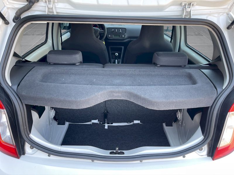 Škoda Citigo (2015) 1.0 MPI 44 kW Ambition Plus - fotka 23 z 28