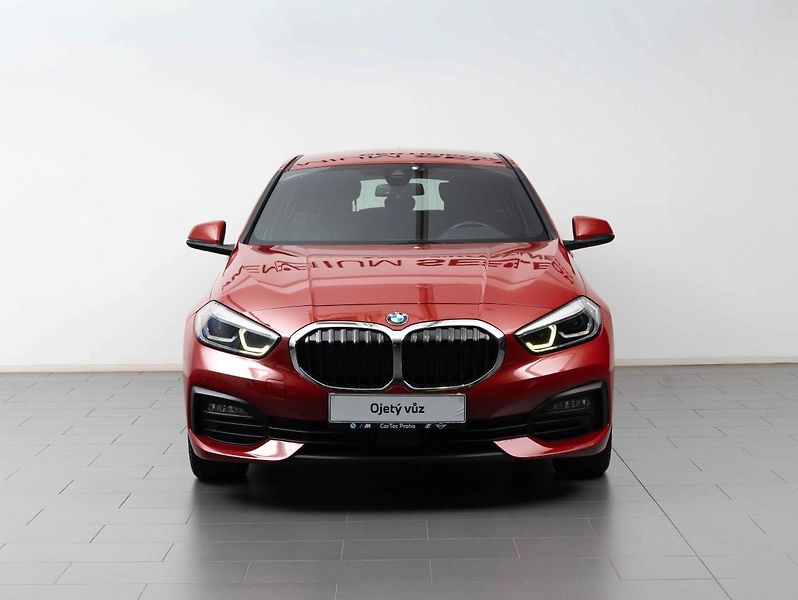 BMW Řada 1 116d - fotka 2 z 21