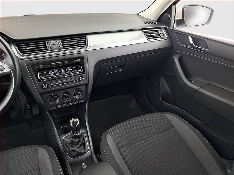 Škoda Rapid (2015) Ambition 1.6 TDI - fotka 8 z 16