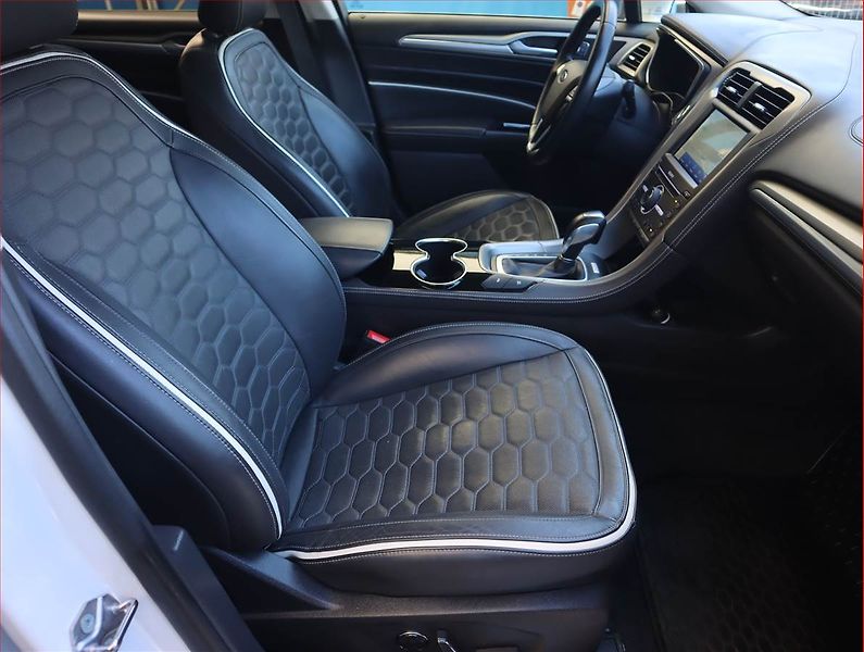 Ford Mondeo (2019) Vignale 2.0 Hybrid, Automat - fotka 9 z 22
