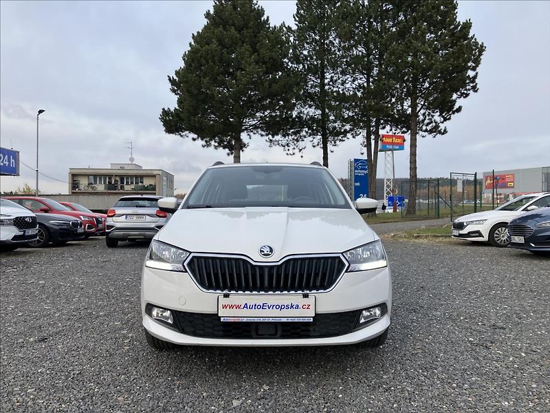 Škoda Fabia 1,0 Tažné,Navigace,Car Play - fotka 2 z 18