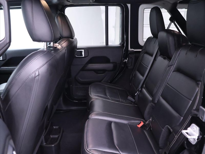 Jeep Wrangler 2.1 CRD 147kW Aut. Unlimited - fotka 13 z 31