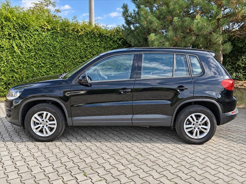 Volkswagen Tiguan 1,4 Tsi trend&Fun aut.klima - fotka 2 z 28