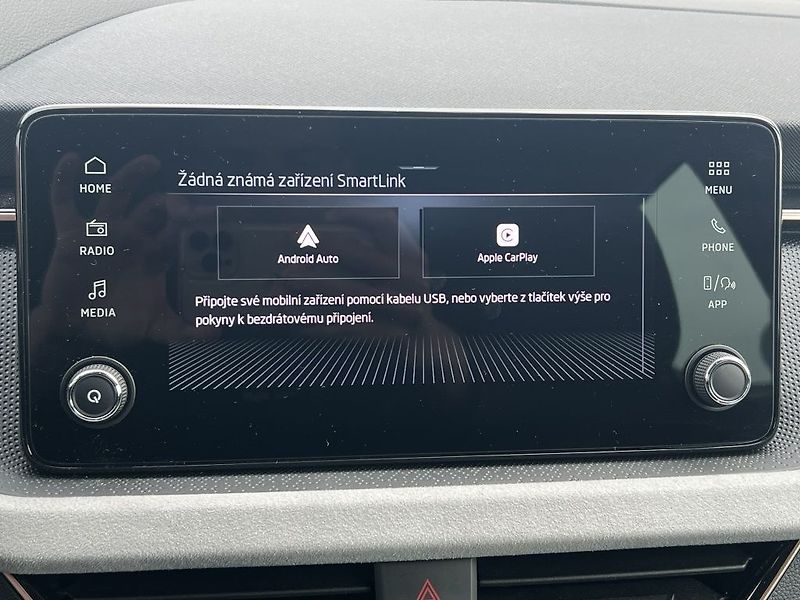 Škoda Scala Top Selection 1.0 TSI 85 Kw - fotka 23 z 32