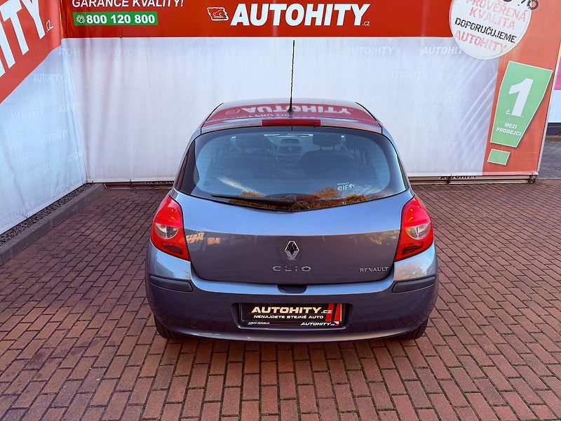 Renault Clio 1.2, ČR - fotka 7 z 21