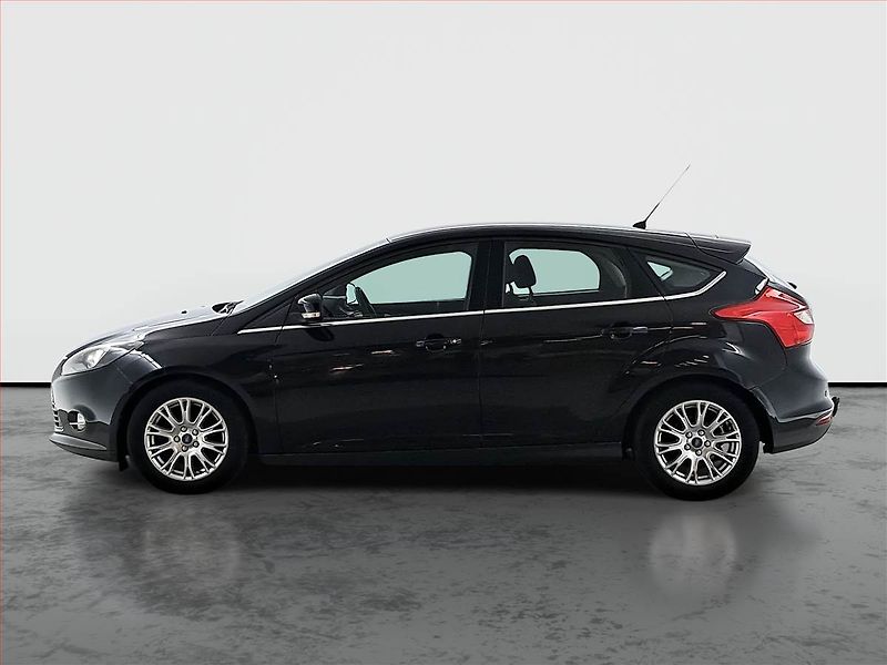Ford Focus (2011) 1.6 TDCi, po STK, Tažné - fotka 3 z 15