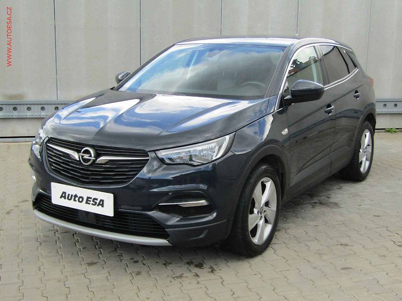 Opel Grandland X (2018) 1.2 T, 1.maj,ČR, Navi, TZ - fotka 3 z 23