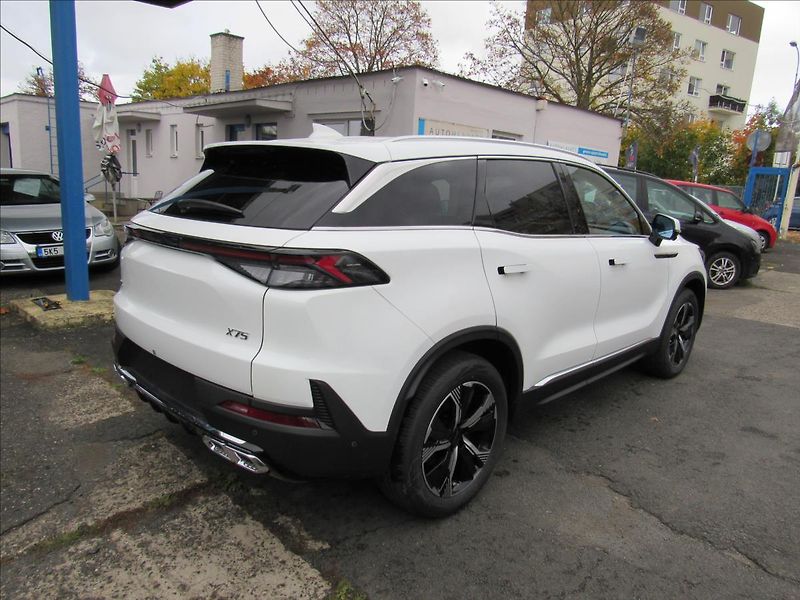 BAIC X7 1,5 T 130kW AUT Panorama Nové - fotka 4 z 48