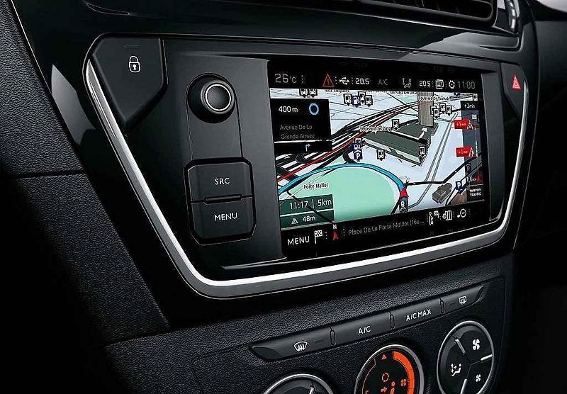 Peugeot 301.
