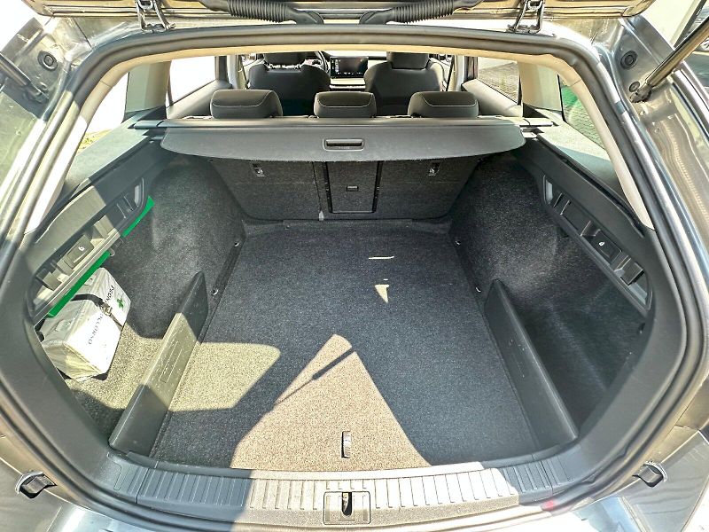 Škoda Octavia (2022) 2.0 TDI 110kW DSG Ambition Com - fotka 22 z 23