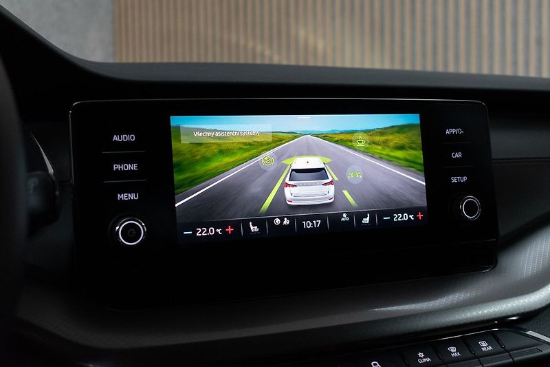 Škoda Octavia 1.5 TSI e-TEC*TAŽNÉ*DPH*ČR 1.M - fotka 24 z 37