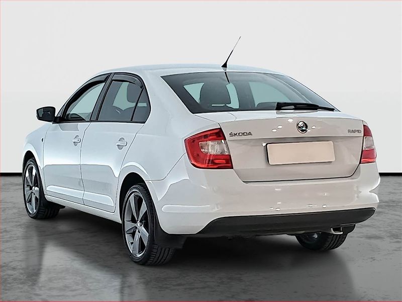 Škoda Rapid (2015) 1.2 TSI - fotka 4 z 17