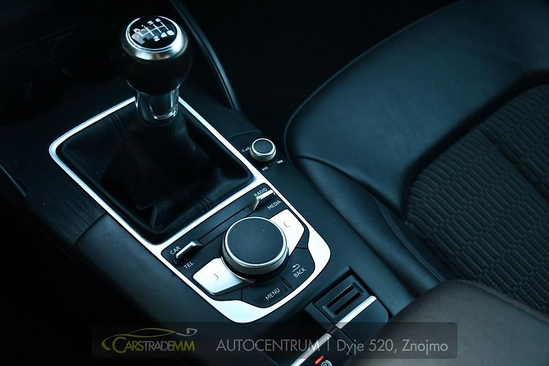 Audi A3 1.6TDi 2xKOLA  - fotka 23 z 40