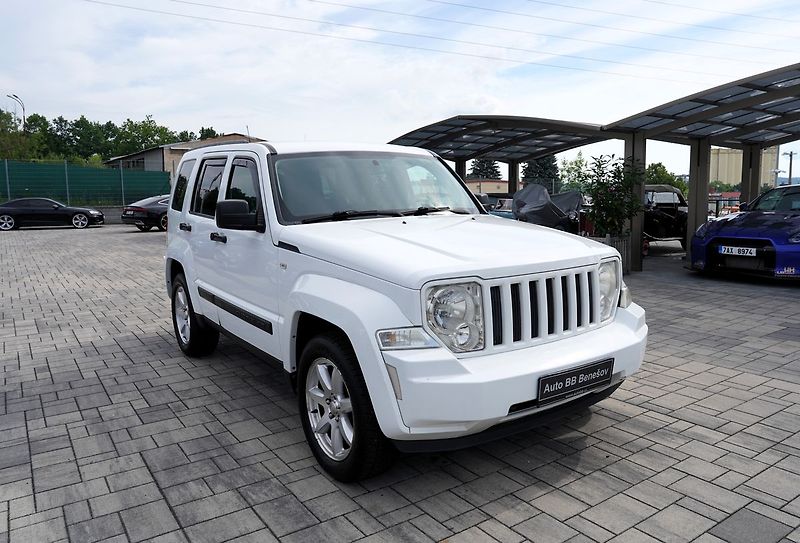 Jeep Cherokee 2.8 CRD L/automat/tažné/klima/ - fotka 8 z 37