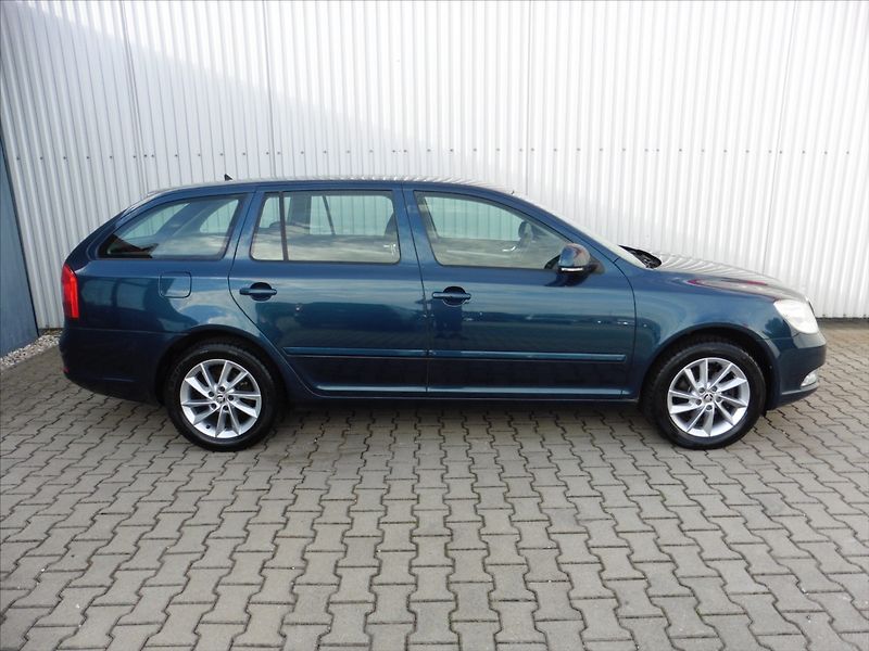 Škoda Octavia II Combi 1.4 TSi Elegance - fotka 4 z 12