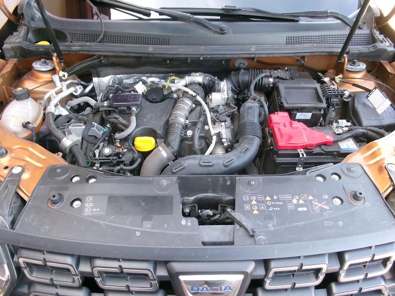 Dacia Duster (2020) 1,5dCi 4x4 KLIMA ČR - fotka 33 z 37