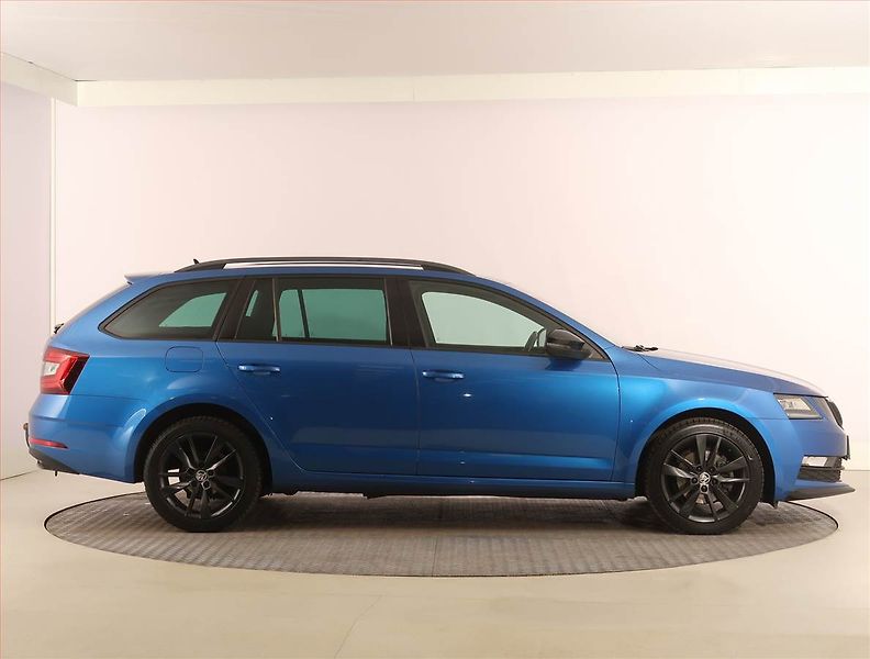 Škoda Octavia (2020) 1.0 TSI, Serv.kniha, Navi - fotka 6 z 22
