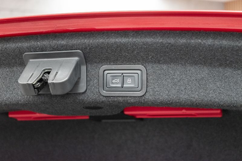 Audi A6 50 TDI S-LINE*N.TOPENÍ*B&O*ČR* - fotka 44 z 46