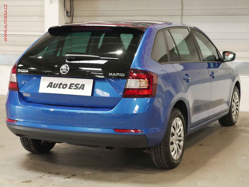 Škoda Rapid (2014) 1.2TSI, 1.maj, Xenon - fotka 6 z 18