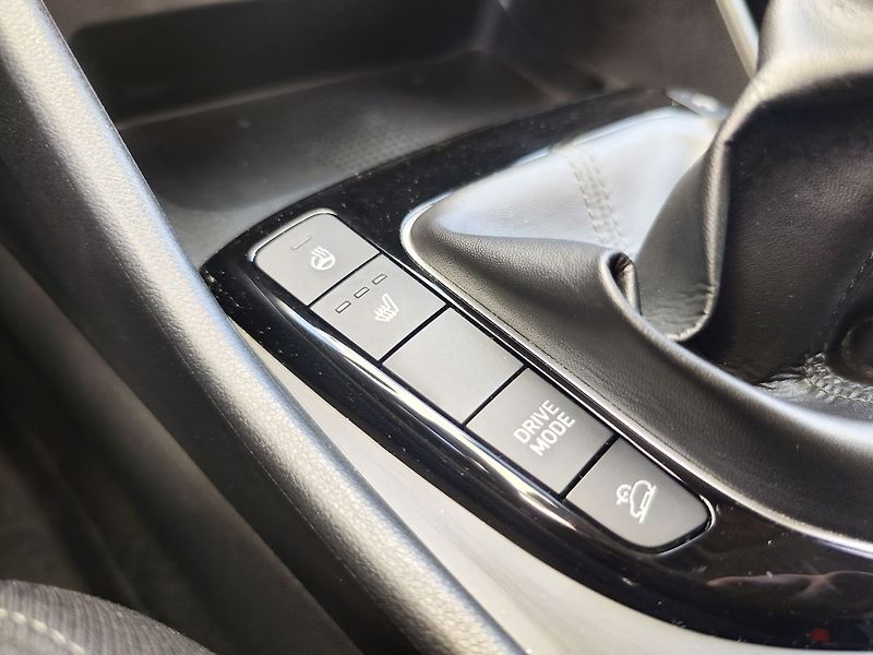 Hyundai Tucson 1.6 T-GDI/110kW Smart - fotka 22 z 33