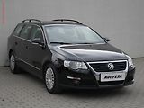 Volkswagen Passat (2010) 2.0TDi, Bixen, navi, STK3/28 - náhled 1