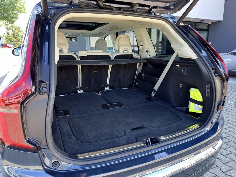 Volvo XC90 B5 AWD ULTRA BRIGHT // +kola  - fotka 19 z 61