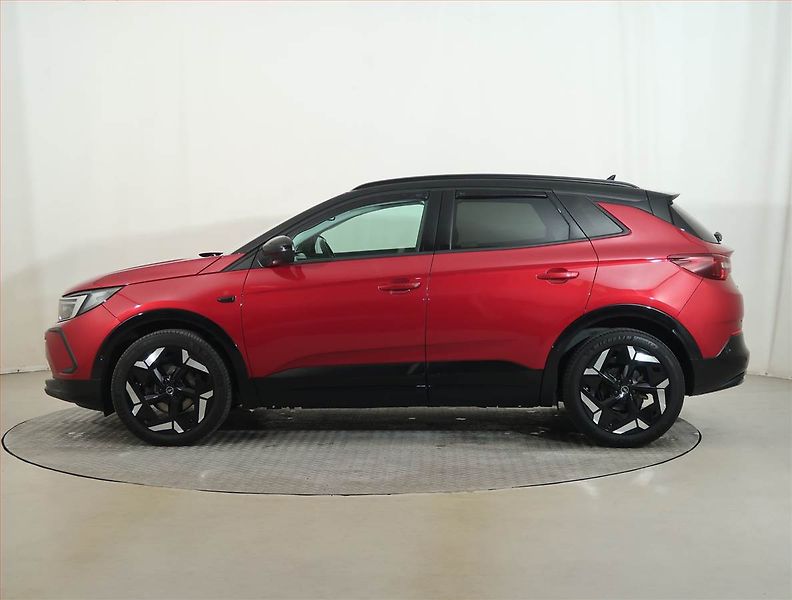 Opel Grandland X (2022) GS Line 1.5 CDTI - fotka 3 z 18