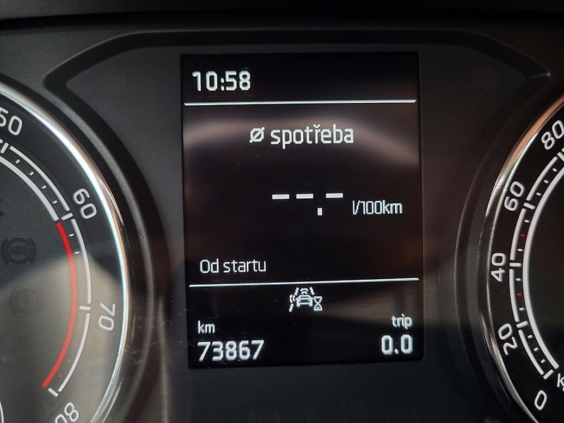 Škoda Fabia IV 1.0 TSI STYLE - fotka 11 z 44