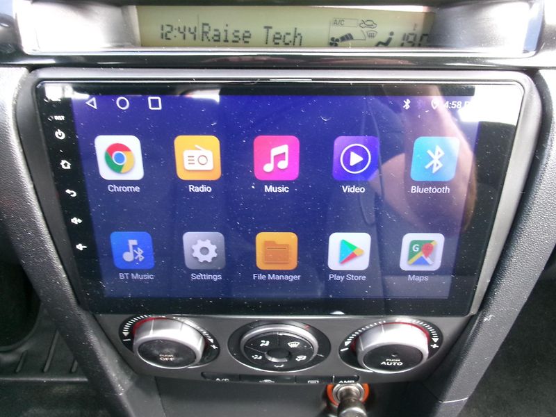 Mazda 3 (2007) 1,3i KLIMA BT NAVI - fotka 14 z 24