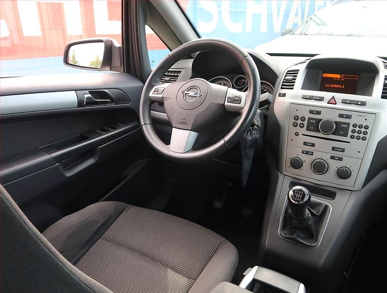 Opel Zafira (2009) 1.6 CNG Turbo, 7 míst - fotka 7 z 18