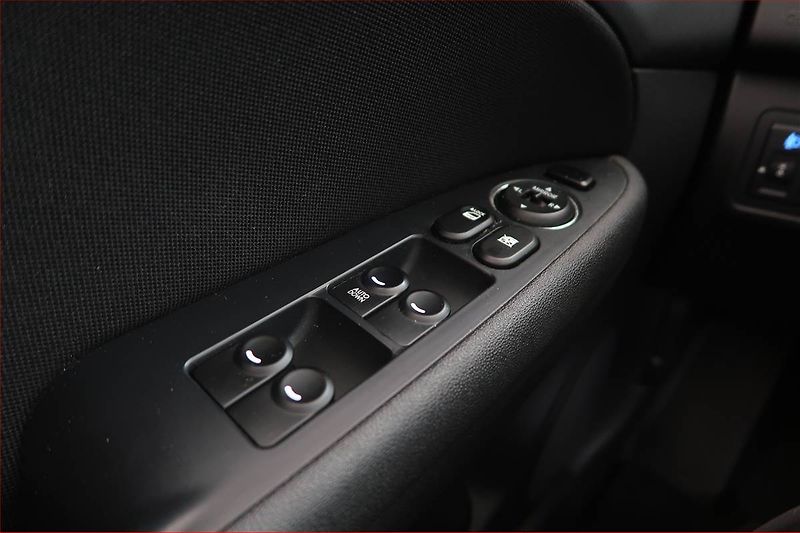 Hyundai i30 (2011) 1.4 CVVT, ČR,1.maj, Tempomat - fotka 15 z 15