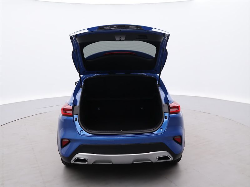 Kia XCeed 1,5 T-GDi 118kW Exclusive CZ - fotka 9 z 32