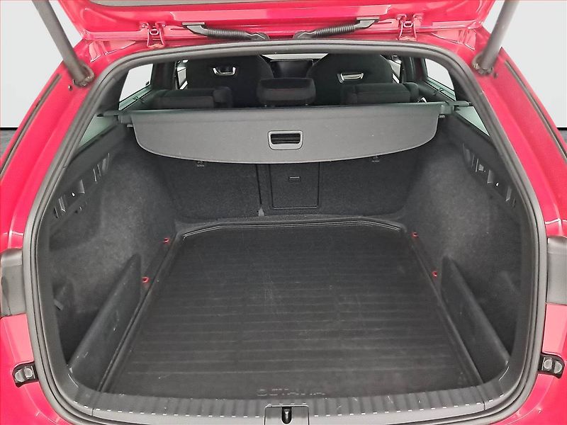 Škoda Octavia (2021) RS 2.0 TDI - fotka 14 z 27