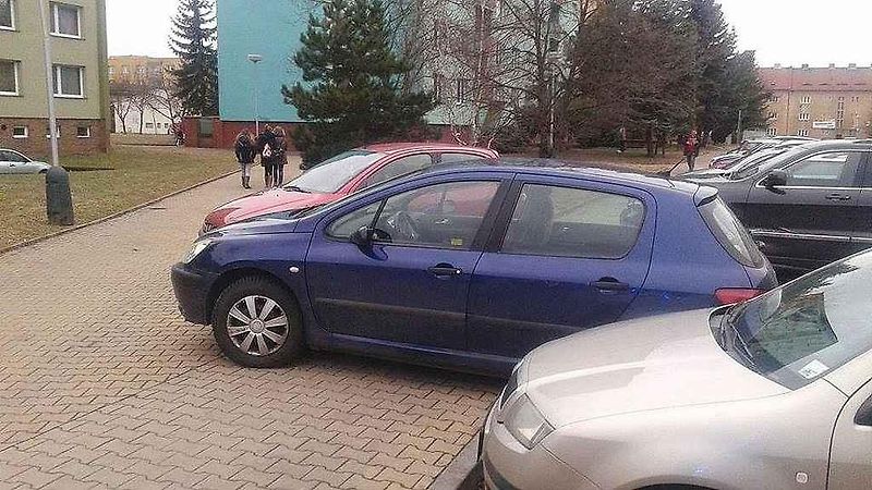 Nehoda v Družstevní ulici v Žatci