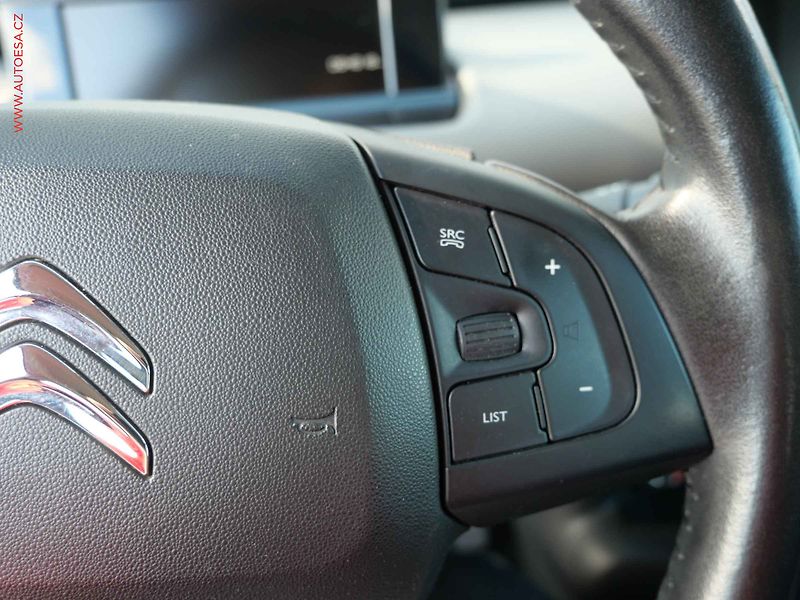 Citroën C4 Cactus (2019) 1.2 PT, 2.maj,ČR, Feel, TZ - fotka 13 z 22