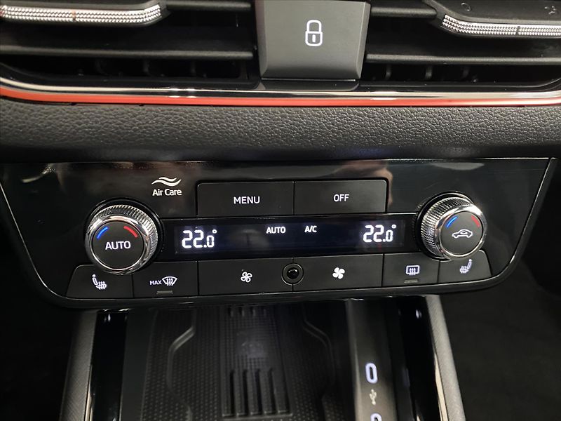 Škoda Scala 1,0 TSI 85kW Monte Carlo - fotka 17 z 30