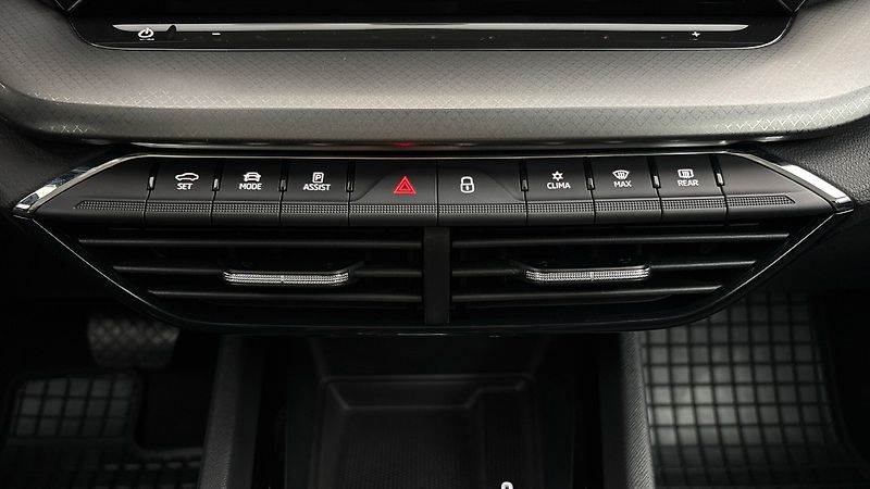 Škoda Octavia 1.4 TSI iV DSG Ambition - fotka 13 z 27