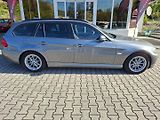 BMW Řada 3 (2010) 320d 105kW 6MAN -NAVI-SENZORY - náhled 9