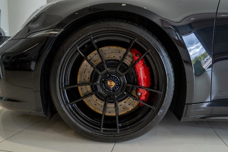 Porsche 911 (2024) Carrera 4 GTS Cabriolet/LIFT - fotka 6 z 20