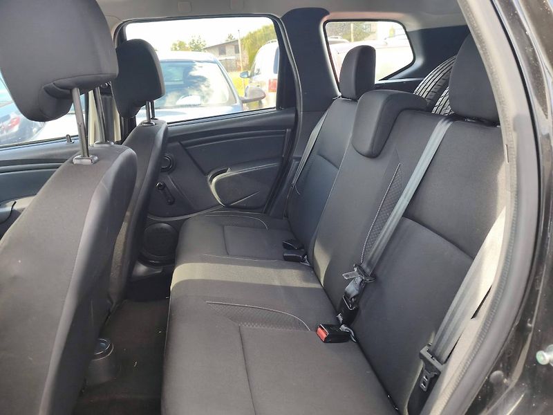 Dacia Duster (2016) - fotka 18 z 33